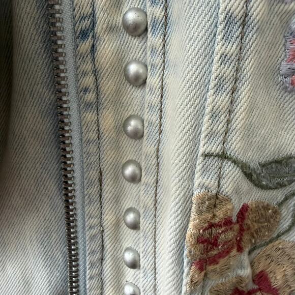 Blank NYC Denim Jacket Medium Embroidered Floral Studded Moto Zip Light Wash - Picture 8 of 16